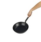 Steel frying pan for induction hobs. 26 cm.