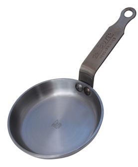 Blini pan with beeswax coating