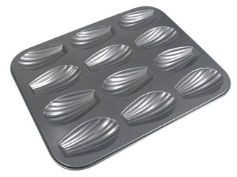 Mold for 12 madeleines 7 cm in non-stick steel